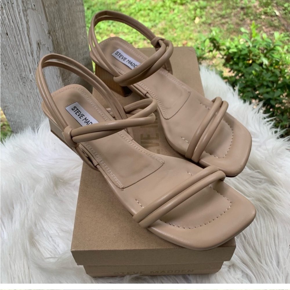 Steve Madden Hattie Nude Sandals